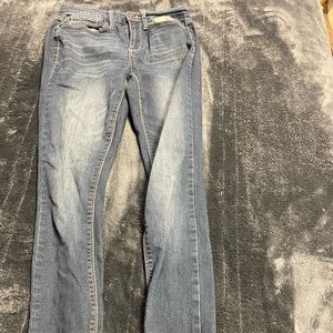 cute jeans size:1 (sorry it wouldn’t let me pick size 1)